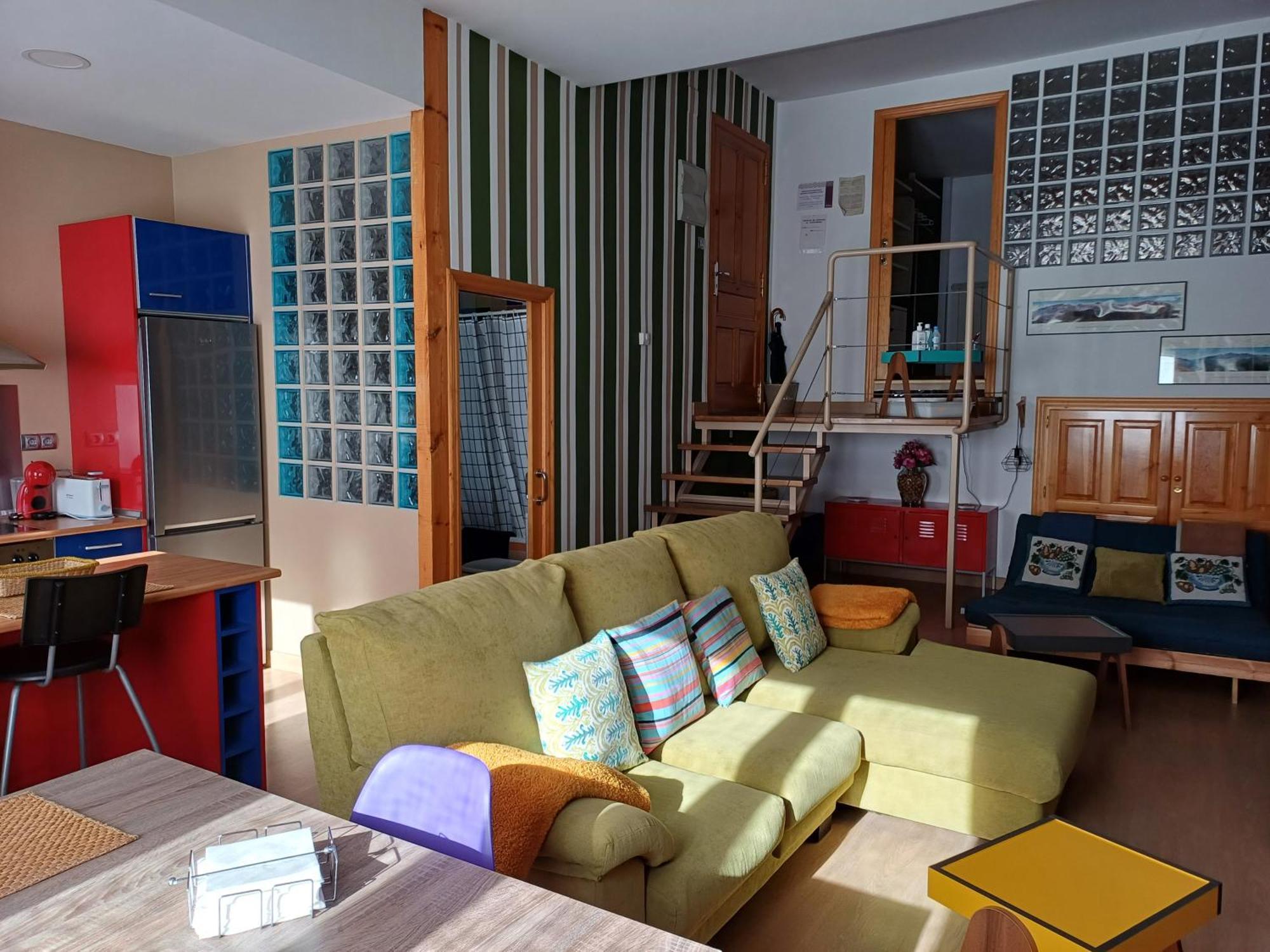 Apartamento Puerta Del Pirineo Sabinanigo Luaran gambar