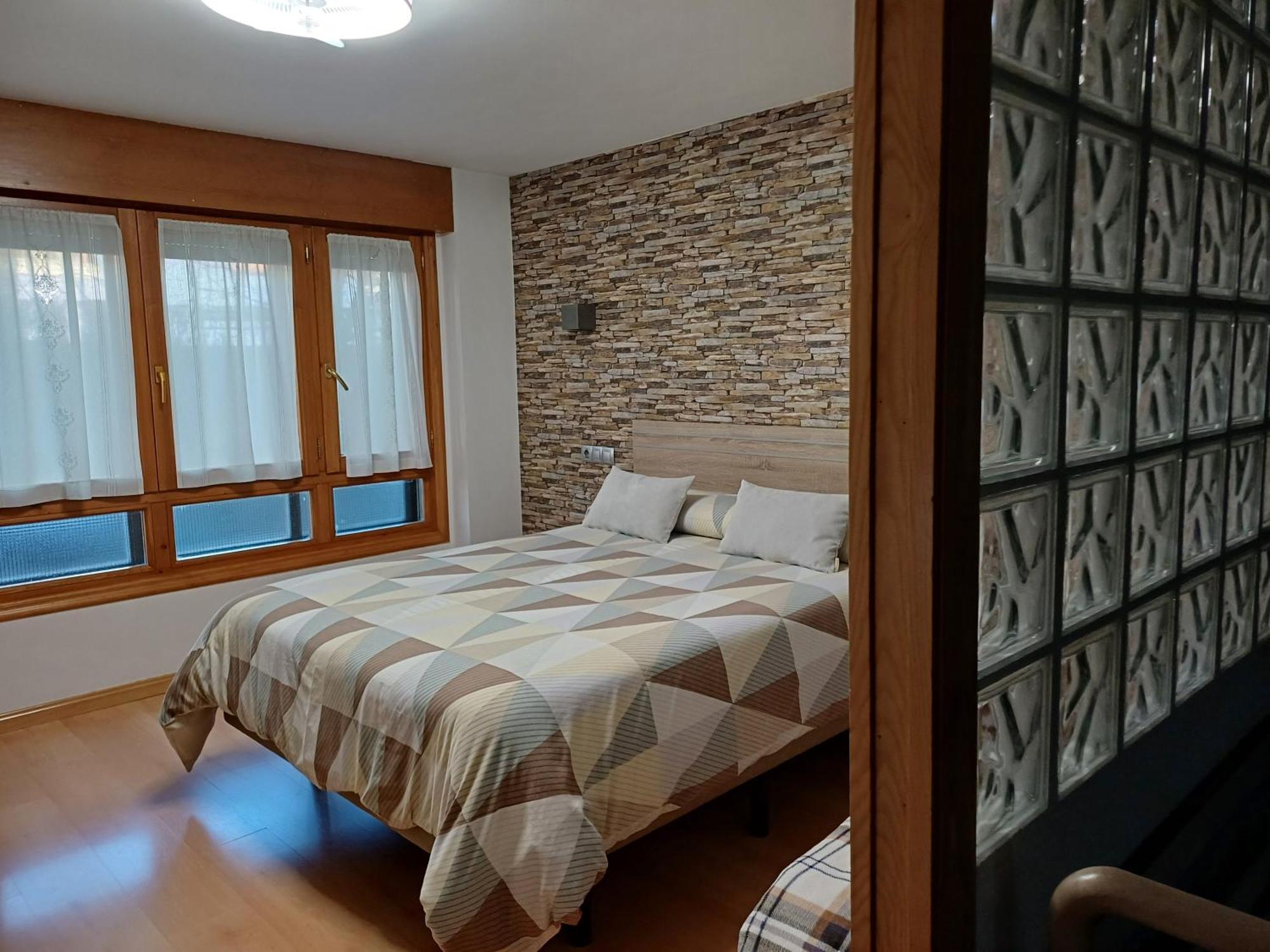 Apartamento Puerta Del Pirineo Sabinanigo Luaran gambar