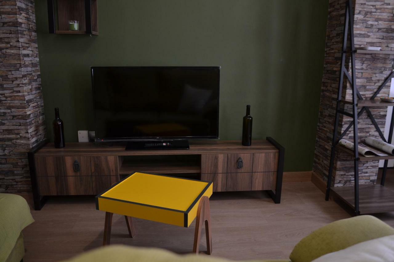 Apartamento Puerta Del Pirineo Sabinanigo Luaran gambar