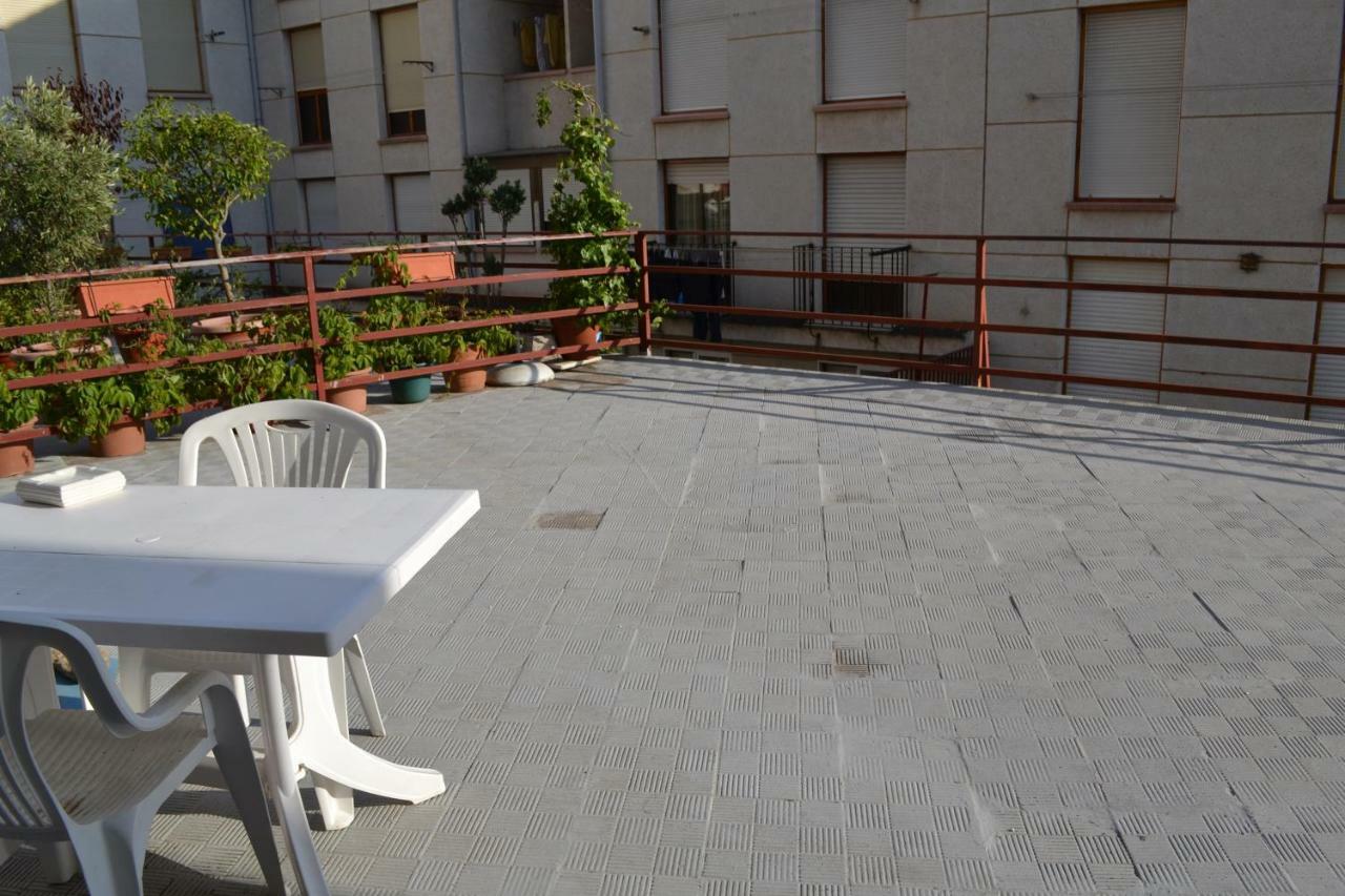 Apartamento Puerta Del Pirineo Sabinanigo Luaran gambar