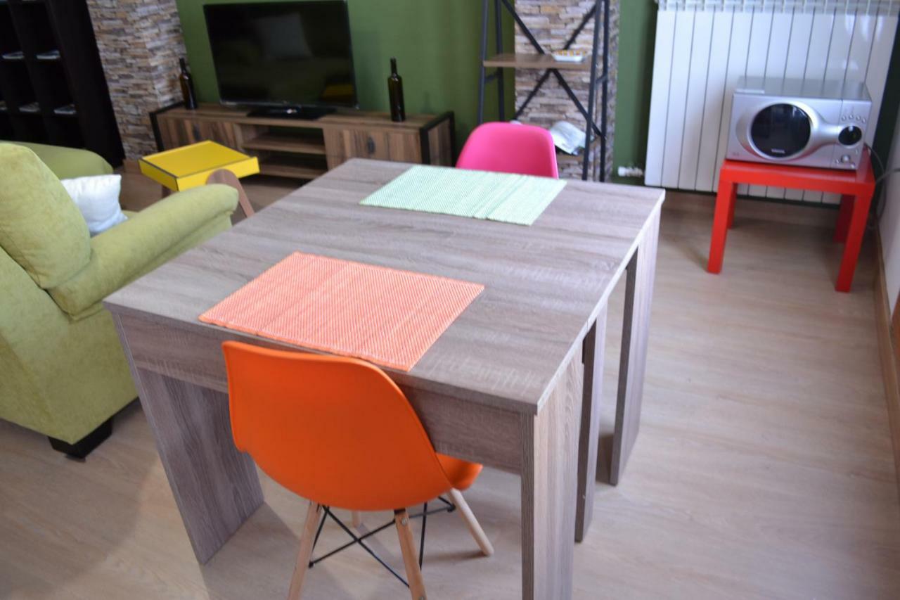 Apartamento Puerta Del Pirineo Sabinanigo Luaran gambar