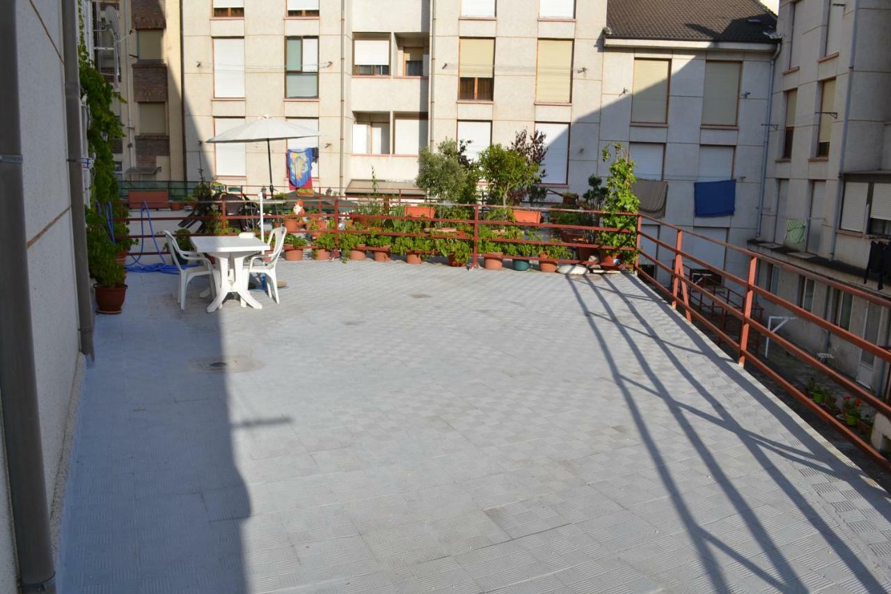 Apartamento Puerta Del Pirineo Sabinanigo Luaran gambar